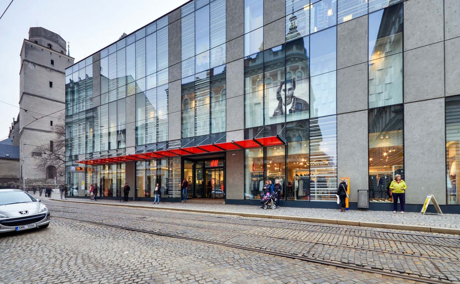 Pronájem obchodní prostor / stánek OC Galerie Moritz Olomouc Dejsiprostor