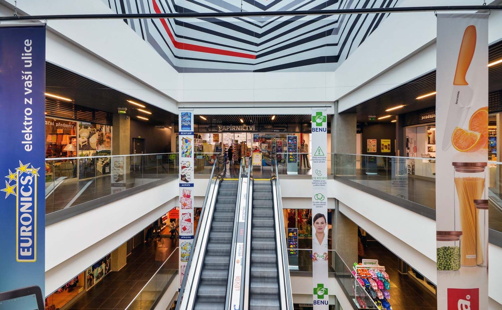 Pronájem obchodní prostor / stánek OC Galerie Moritz Olomouc Dejsiprostor