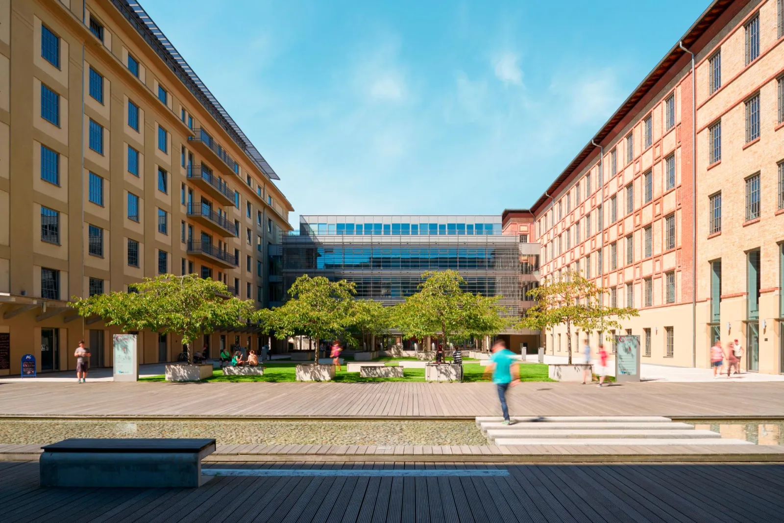 Classic 7 - Building L: Modern office space for lease in an established Holešovice location