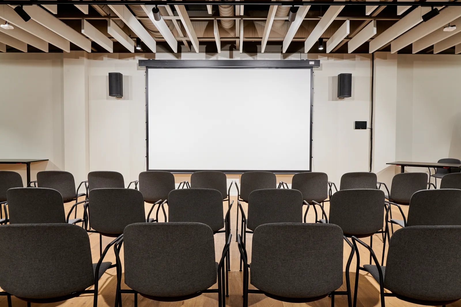 Multifunctional event space in the centre of Prague
