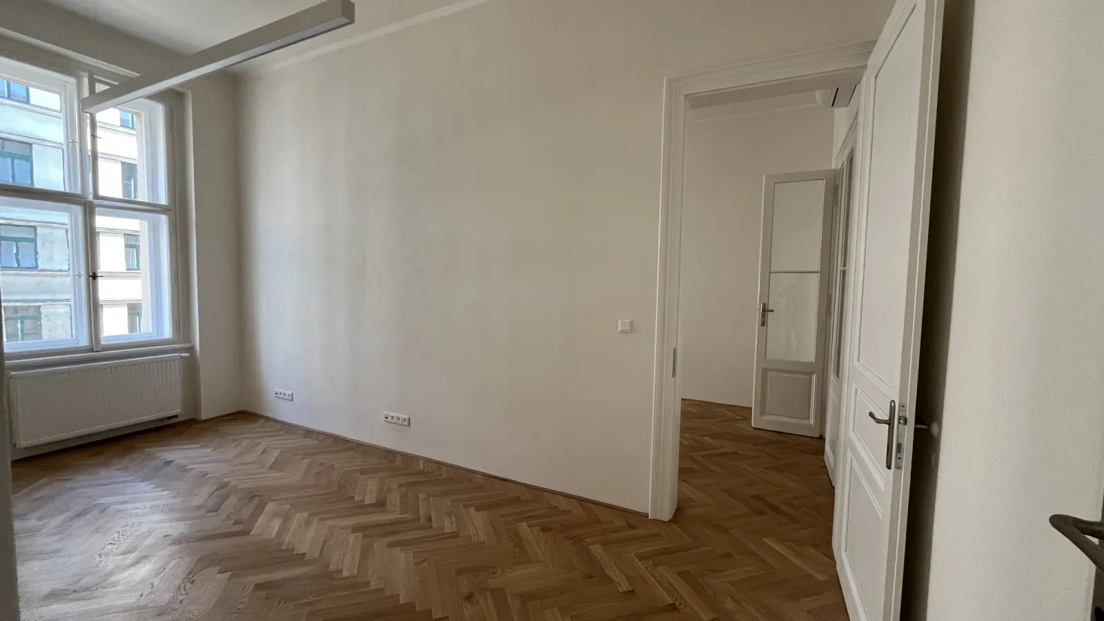 Klimentská - kanceláře k pronájmu