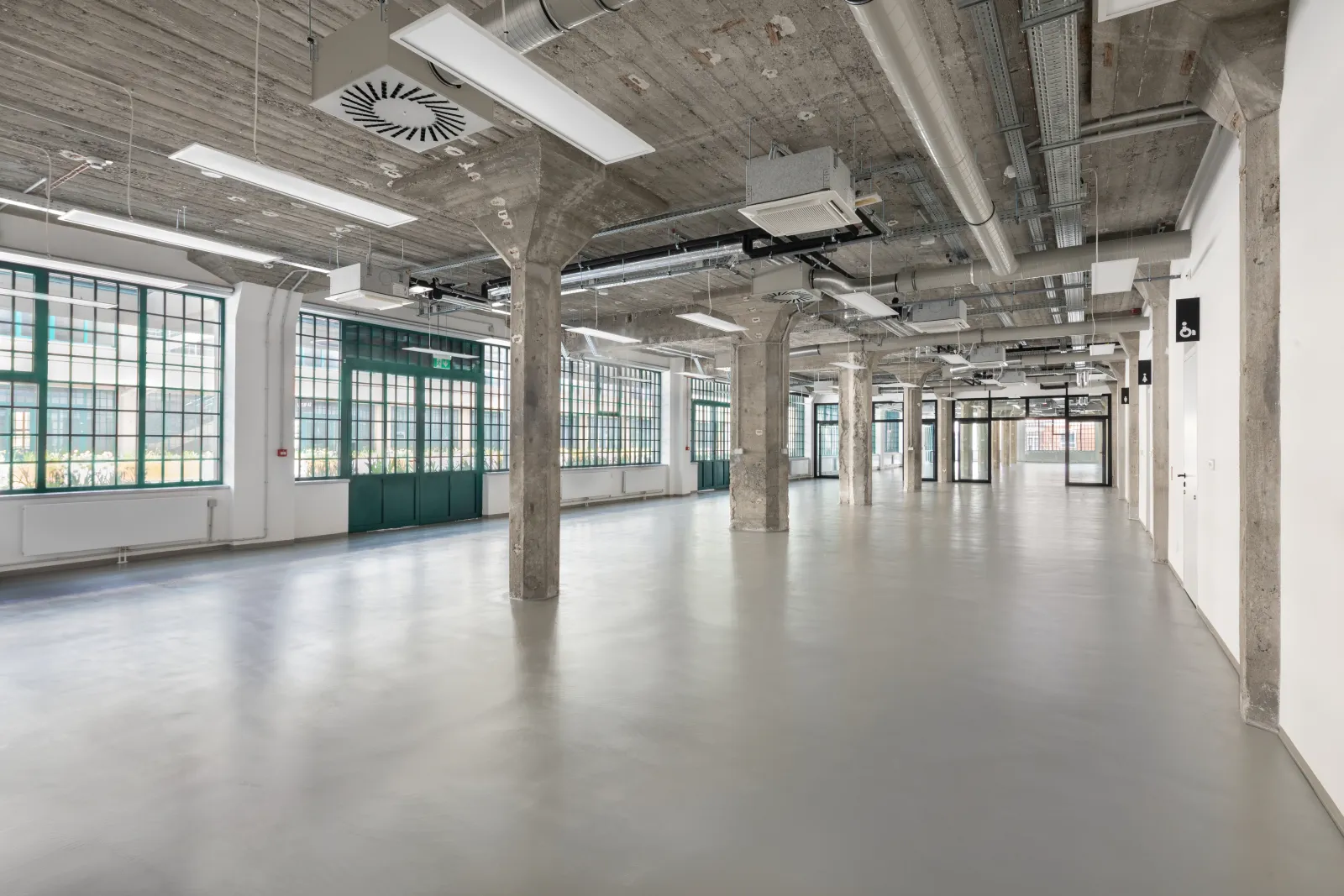 Industrial space Factory Hub for corporate events, Pragovka