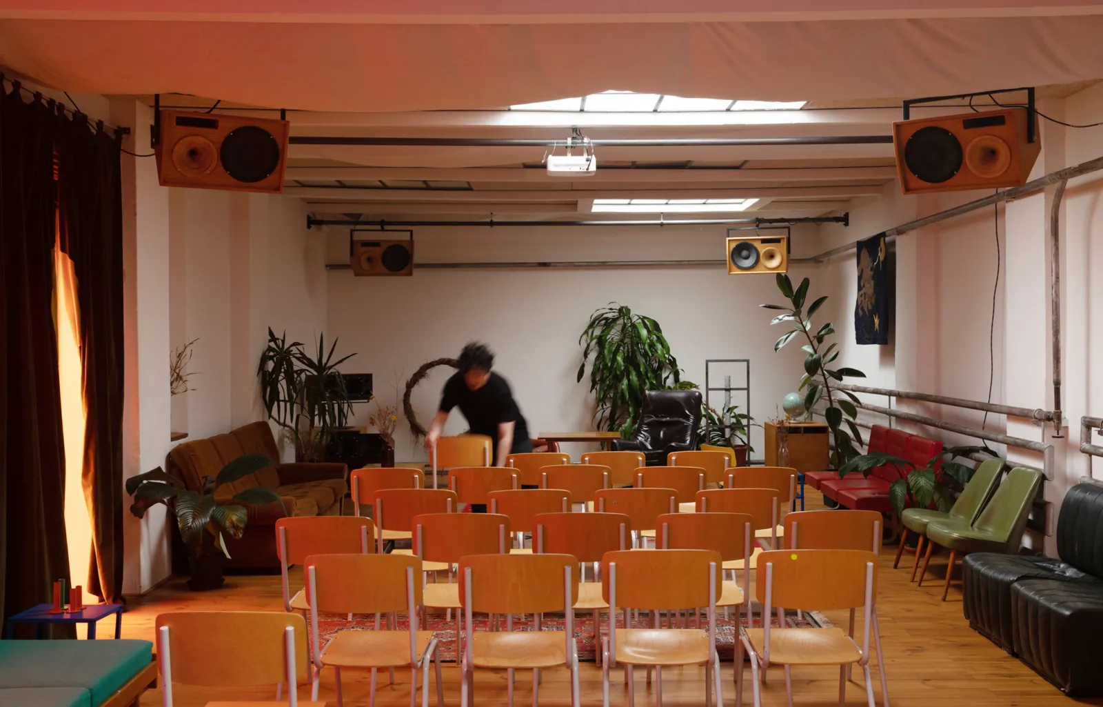 Multifunctional event space with a garden in Vršovice, Prague