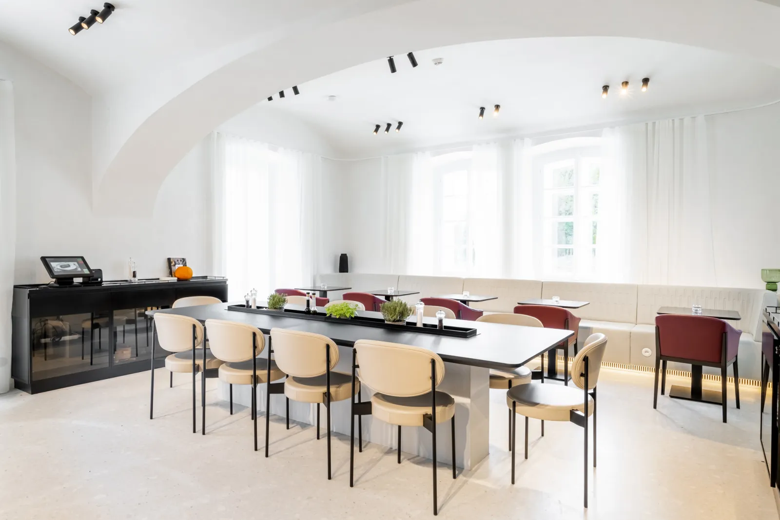 Castle, Golf, Elegance – A Unique Venue for Your Event Near Prague