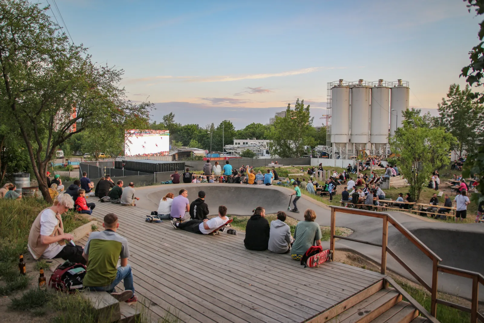 Triangl Park: An industrial playground with a pumptrack for events, sports & filming