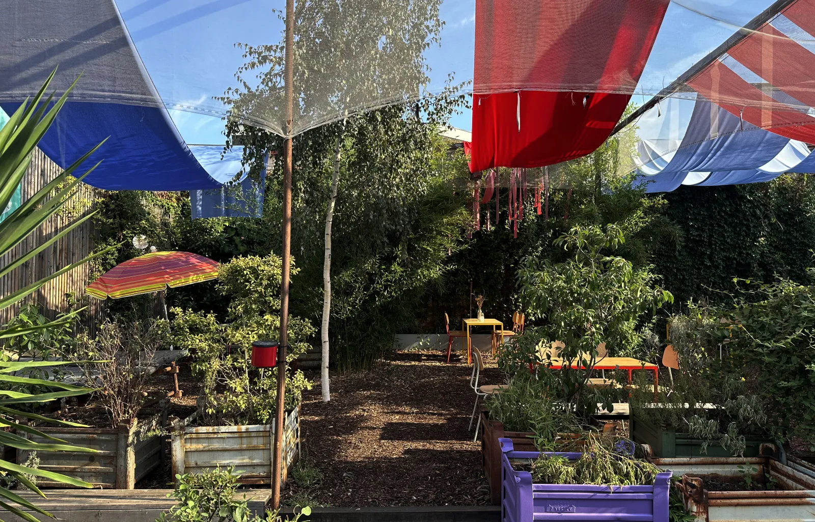 Multifunctional event space with a garden in Vršovice, Prague