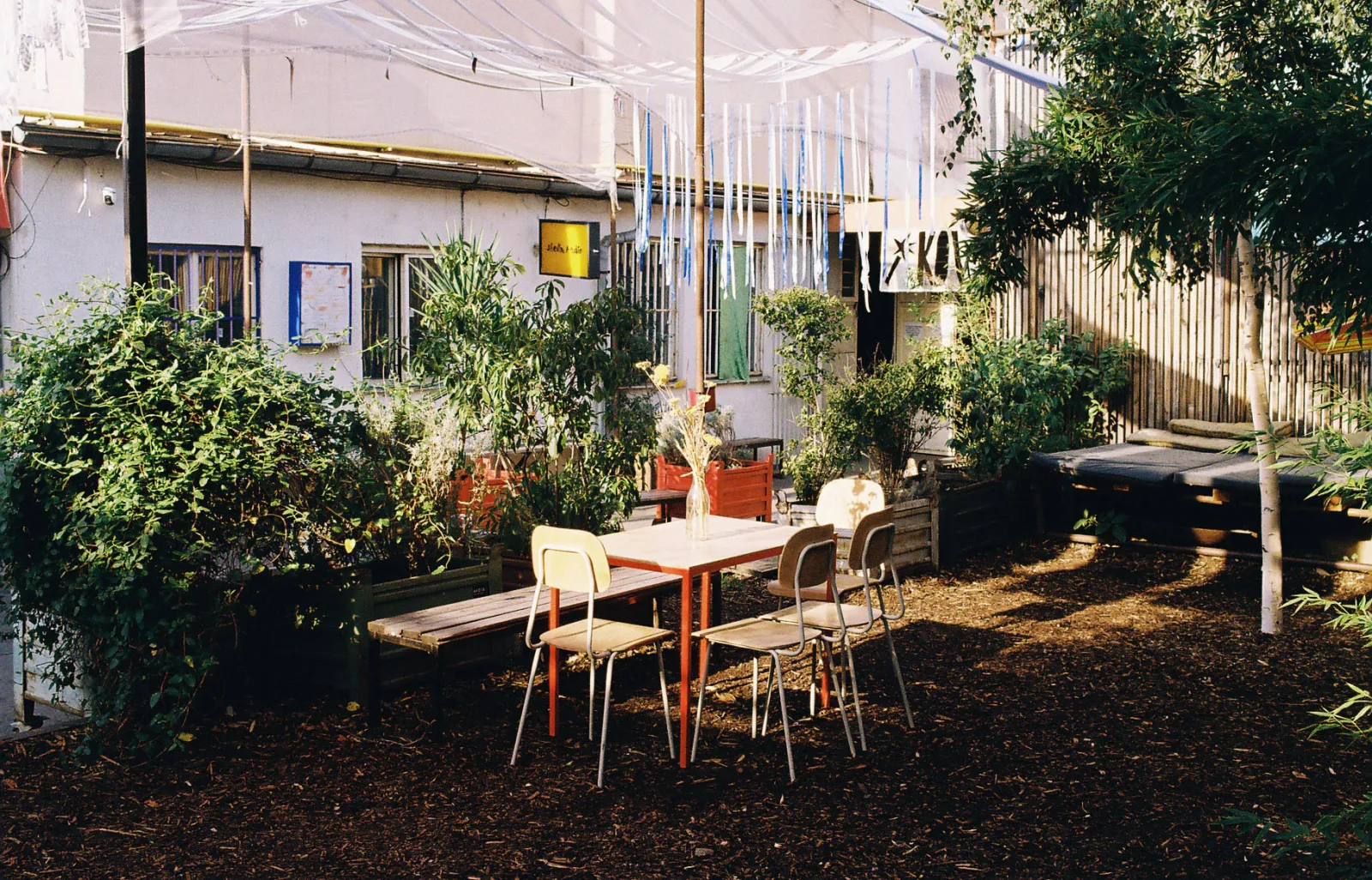 Multifunctional event space with a garden in Vršovice, Prague