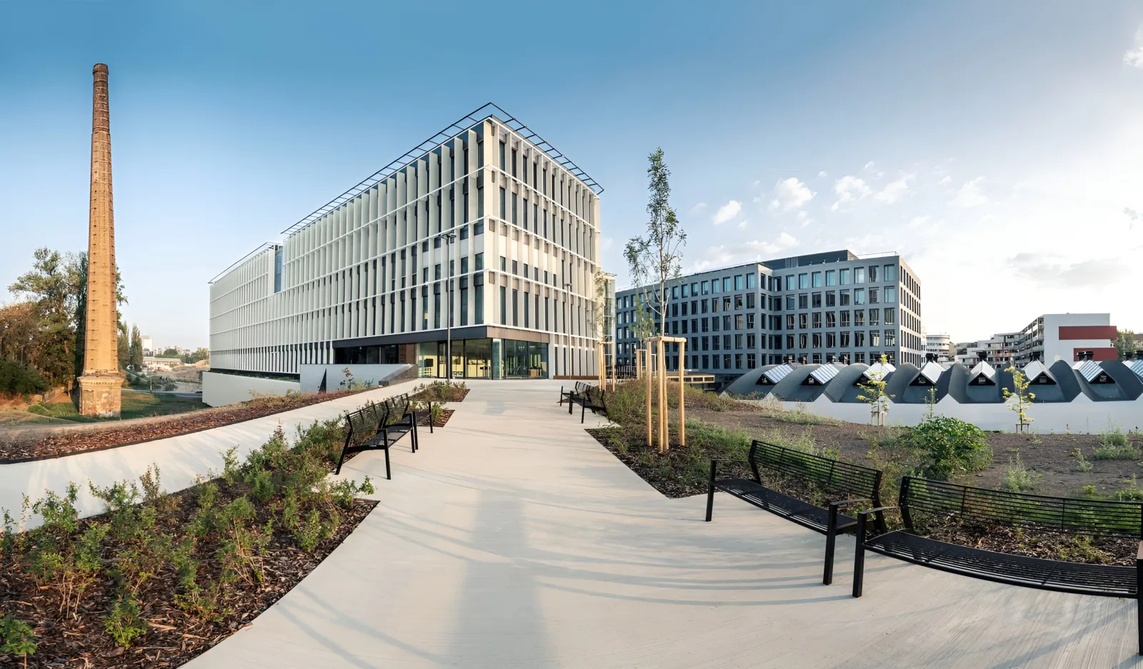 Myhive Palmovka: A modern office building reflecting the industrial heritage of Libeň