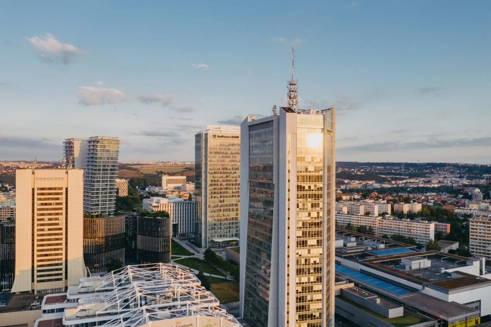 Pronájem kanceláří City Empiria Pankrác Praha 4 – fotka 3
