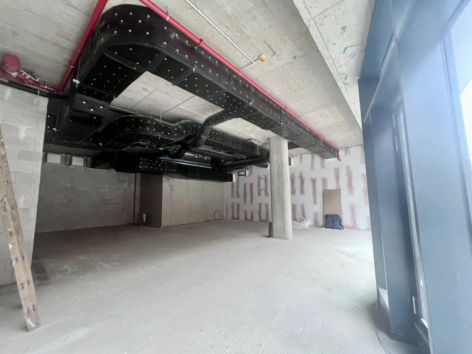 Retail Space for Lease – Smíchov City