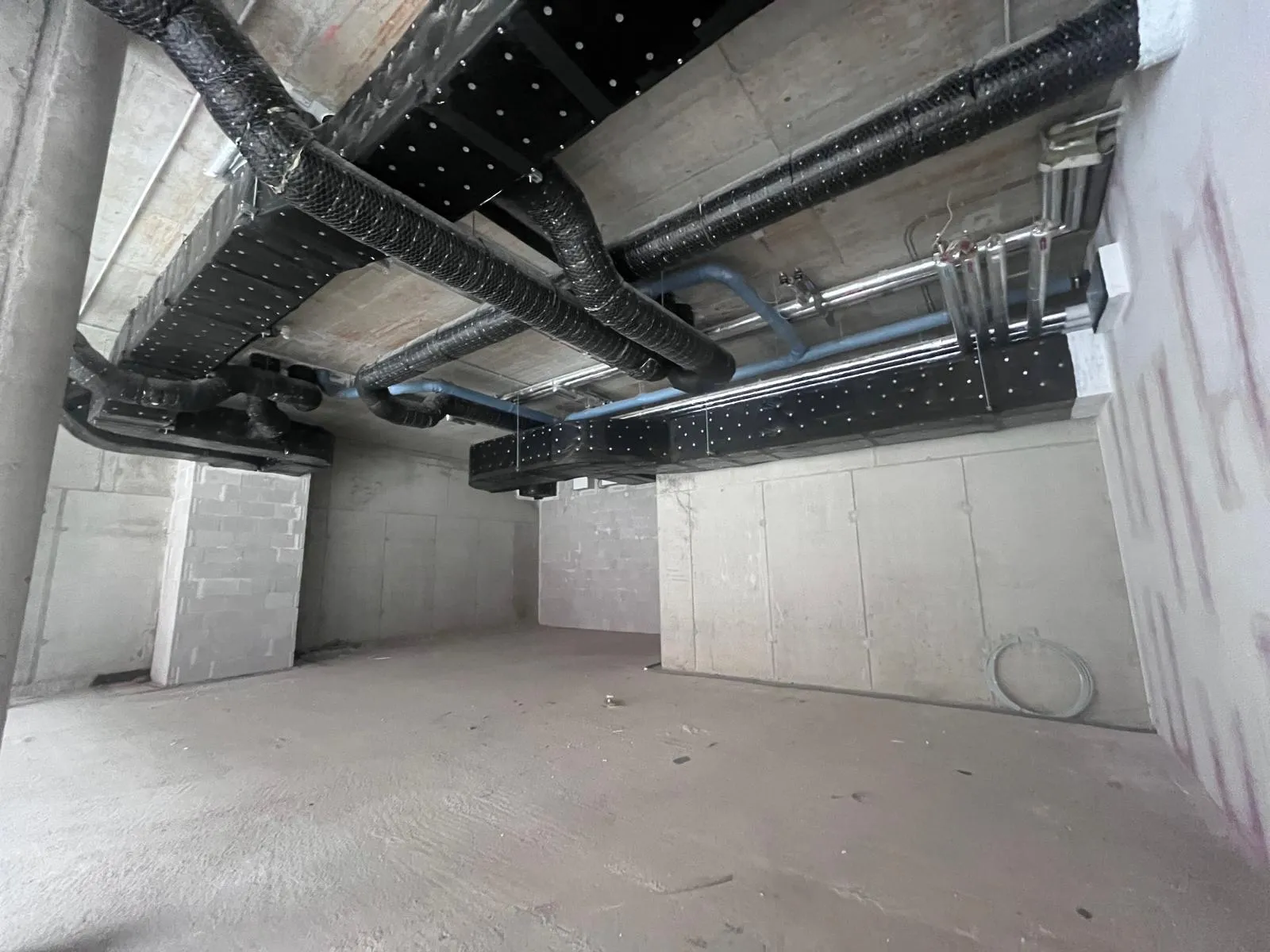 Retail Space for Lease – Smíchov City