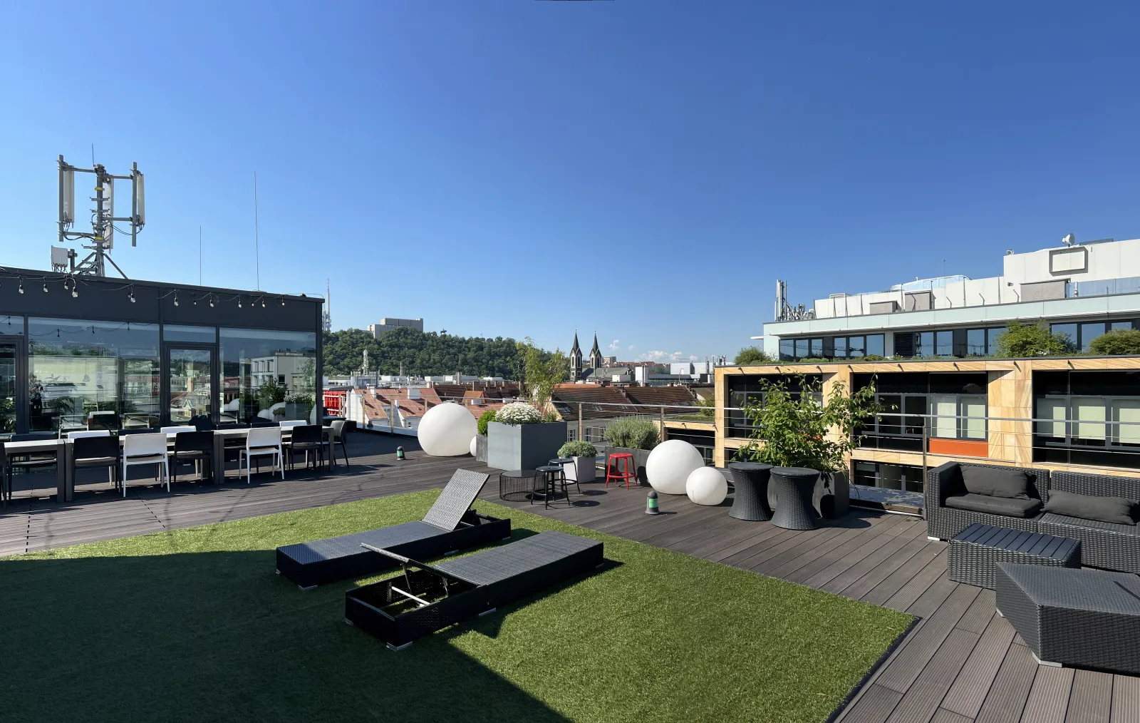 Office Space for Rent – River Garden II & III, Karlín, Prague 8