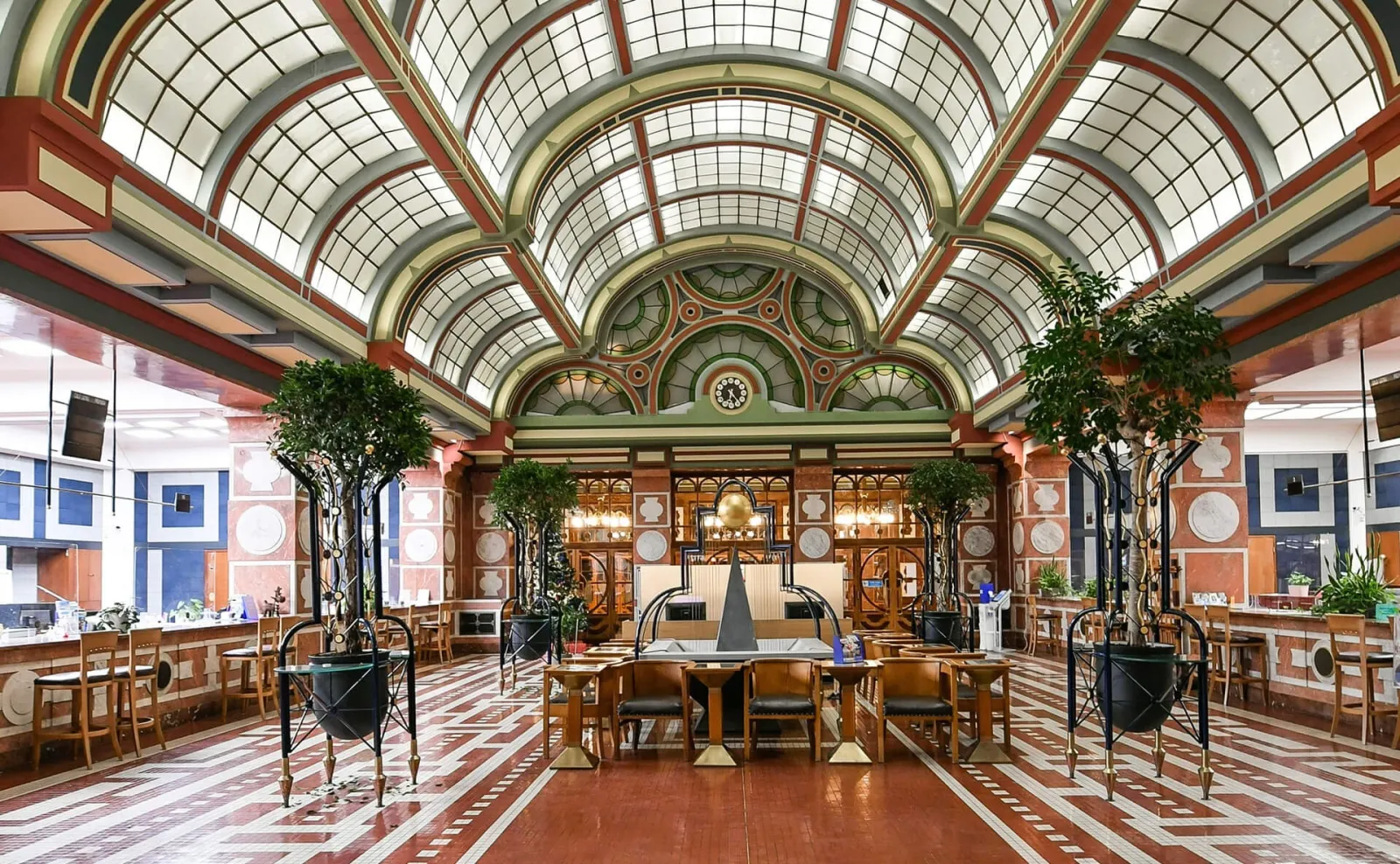 Rental of Retail Unit – Archa Palace, Na Poříčí, Prague 1