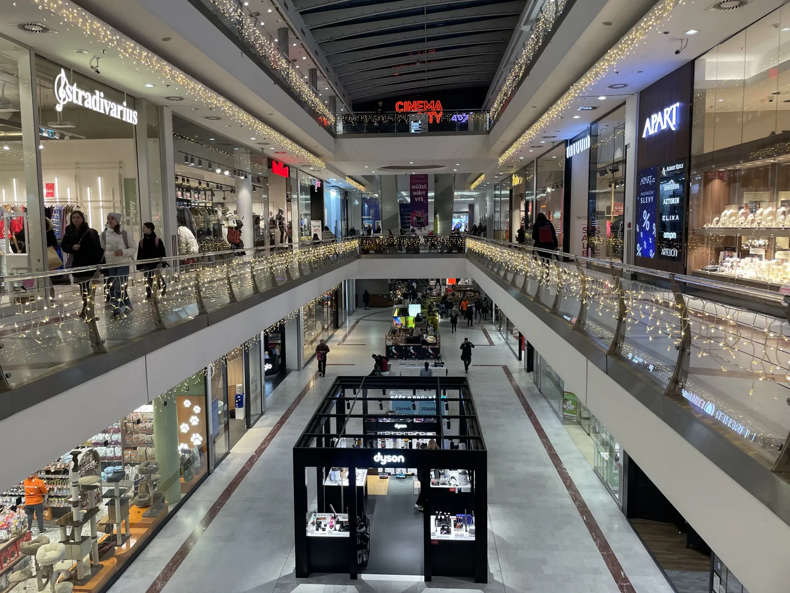 Space for stand / kiosk in OC Nový Smíchov