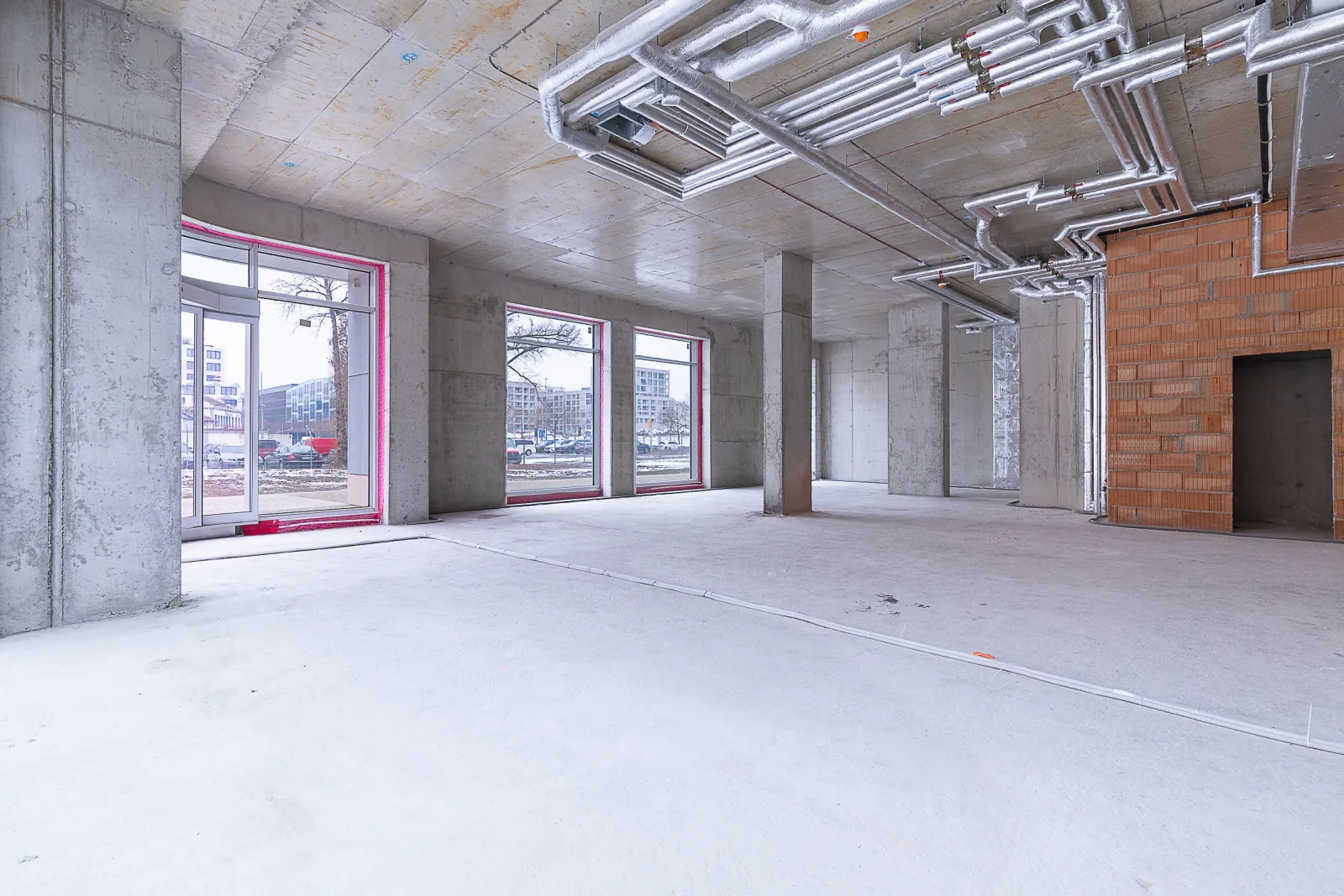 Retail space for Rent in Block Karlin Prague 8