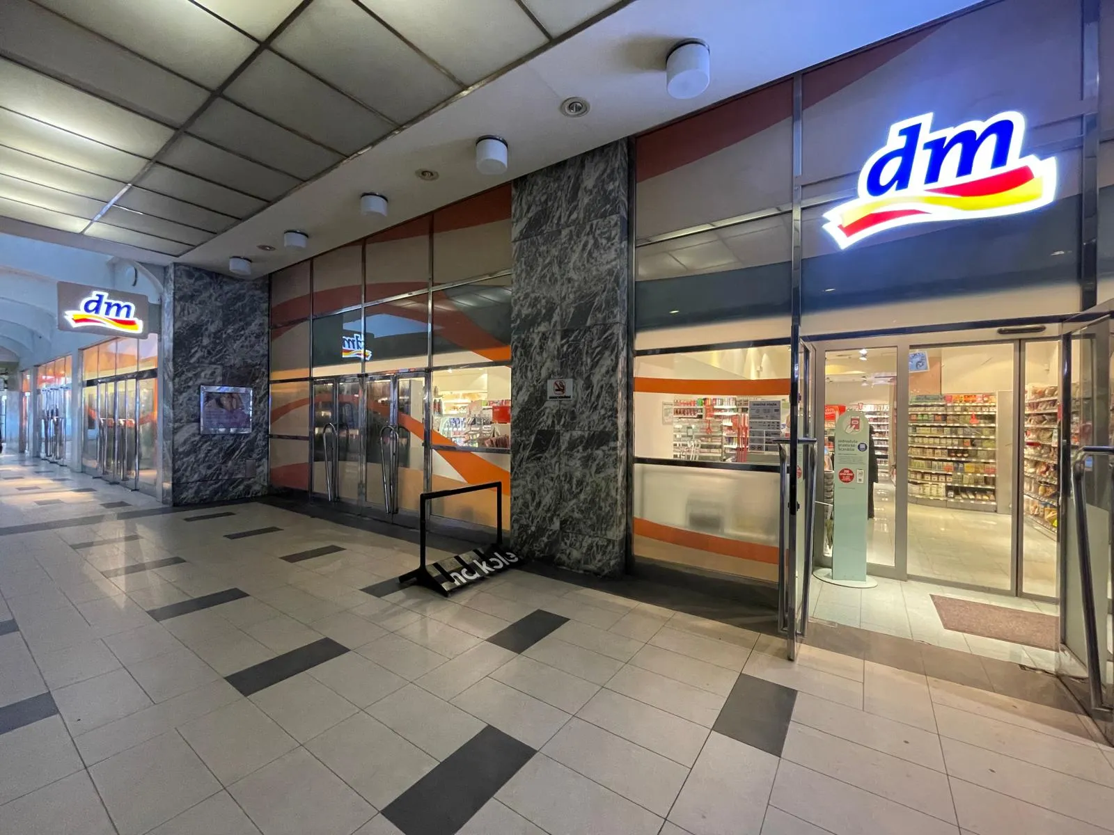 Rental of Retail Unit – Archa Palace, Na Poříčí, Prague 1
