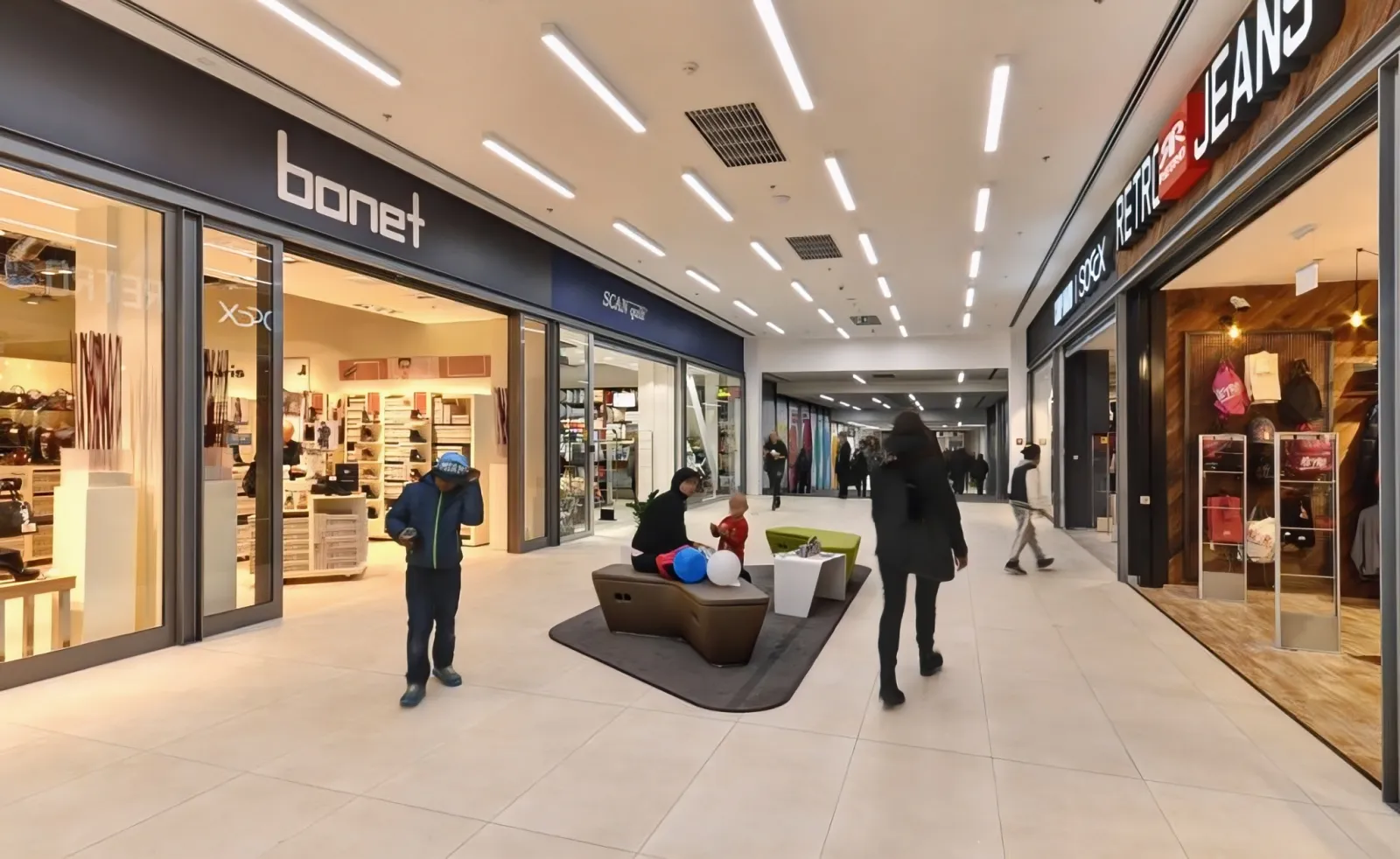 Lease of Retail Space / Stall / Kiosk in IGY Centrum České Budějovice