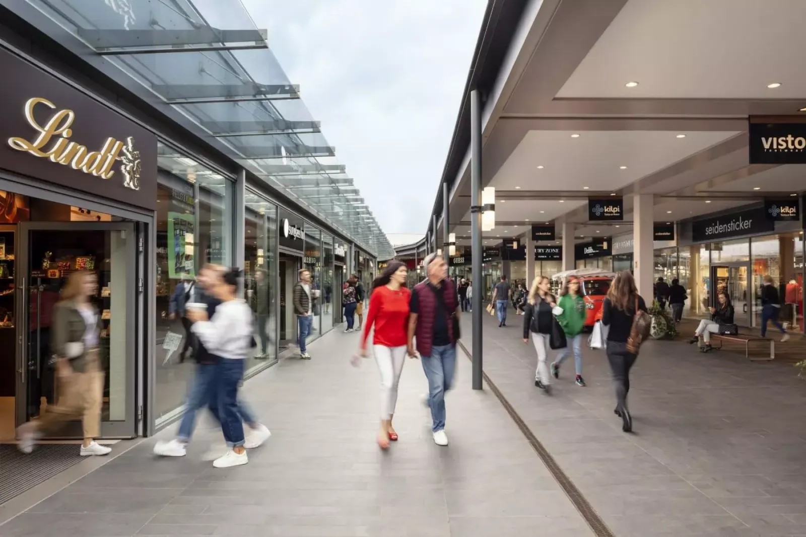 Lease of Retail Space – Fashion Arena Prague Outlet, Štěrboholy