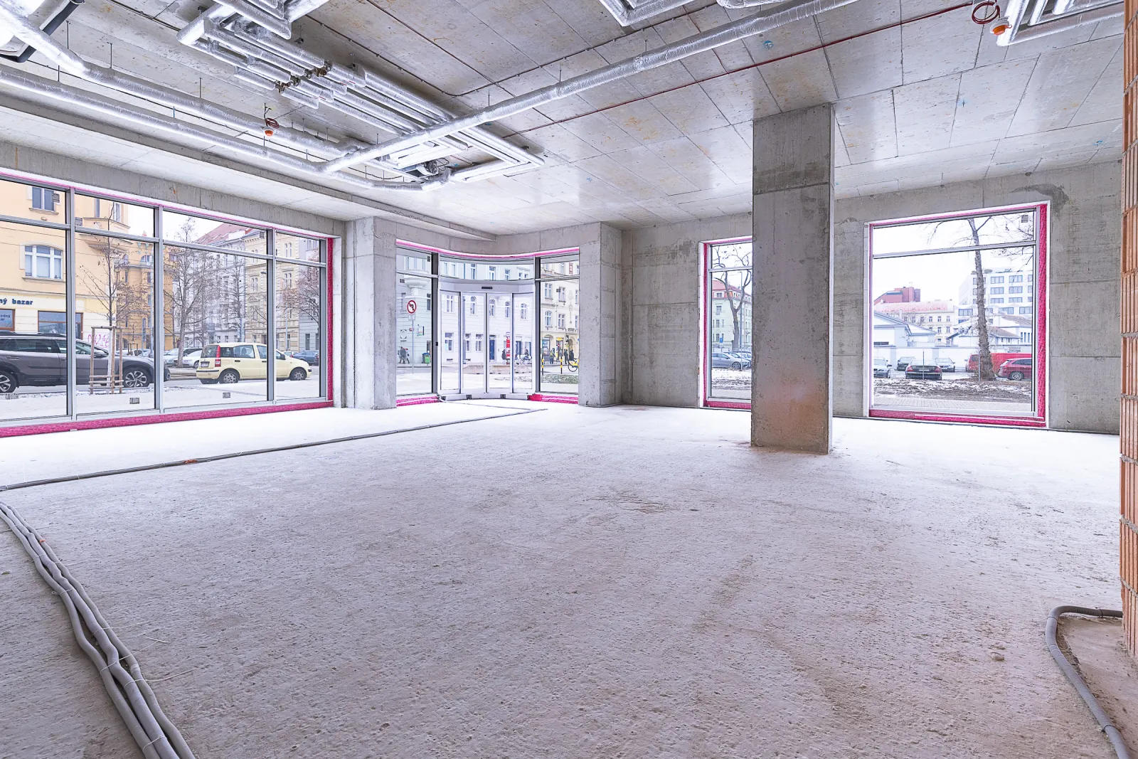 Retail space for leas 207 sqm in BLOCK Karlín