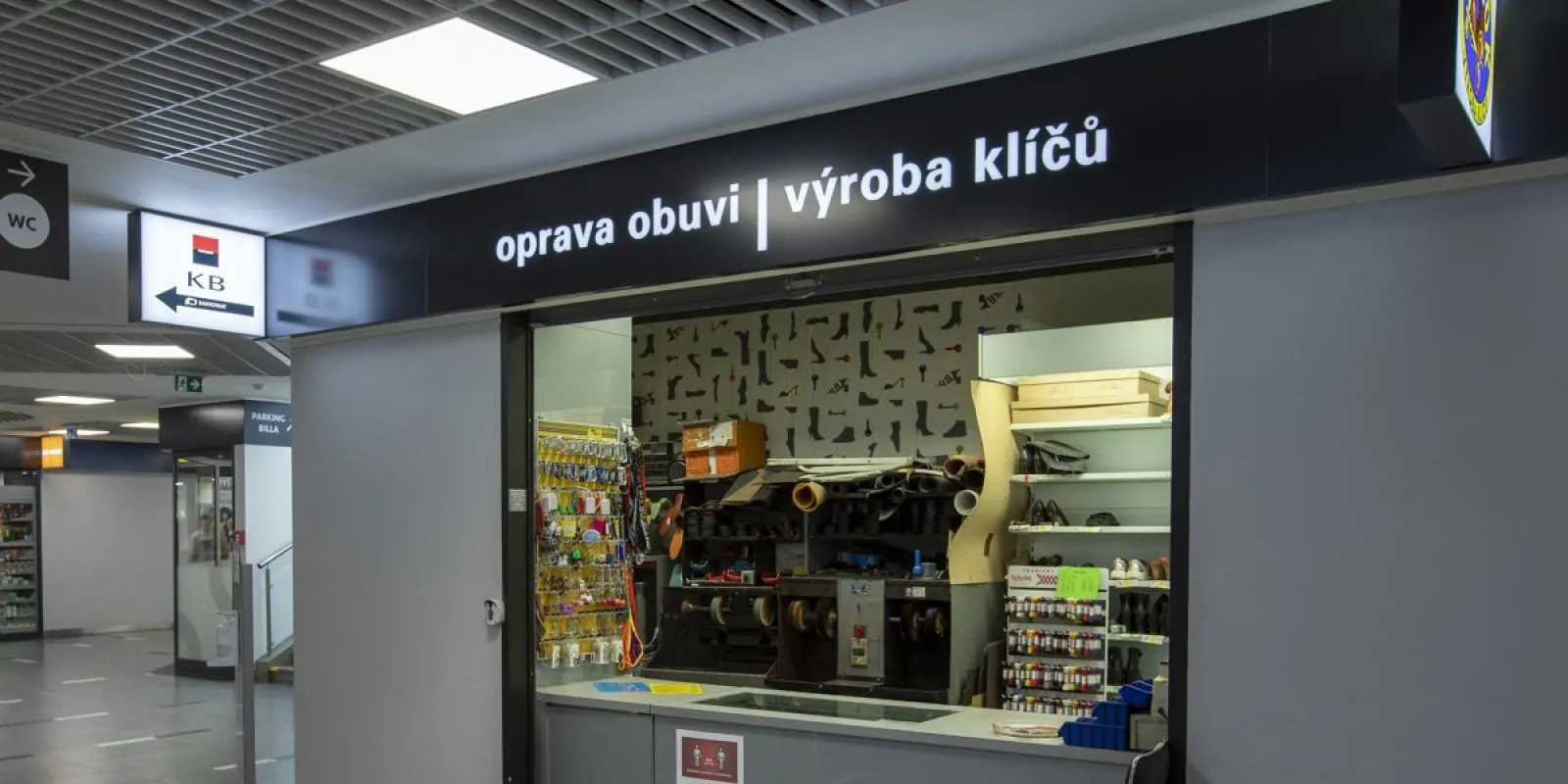 OC DBK Budějovická pronájem obchodního místa / stánku Praha 4
