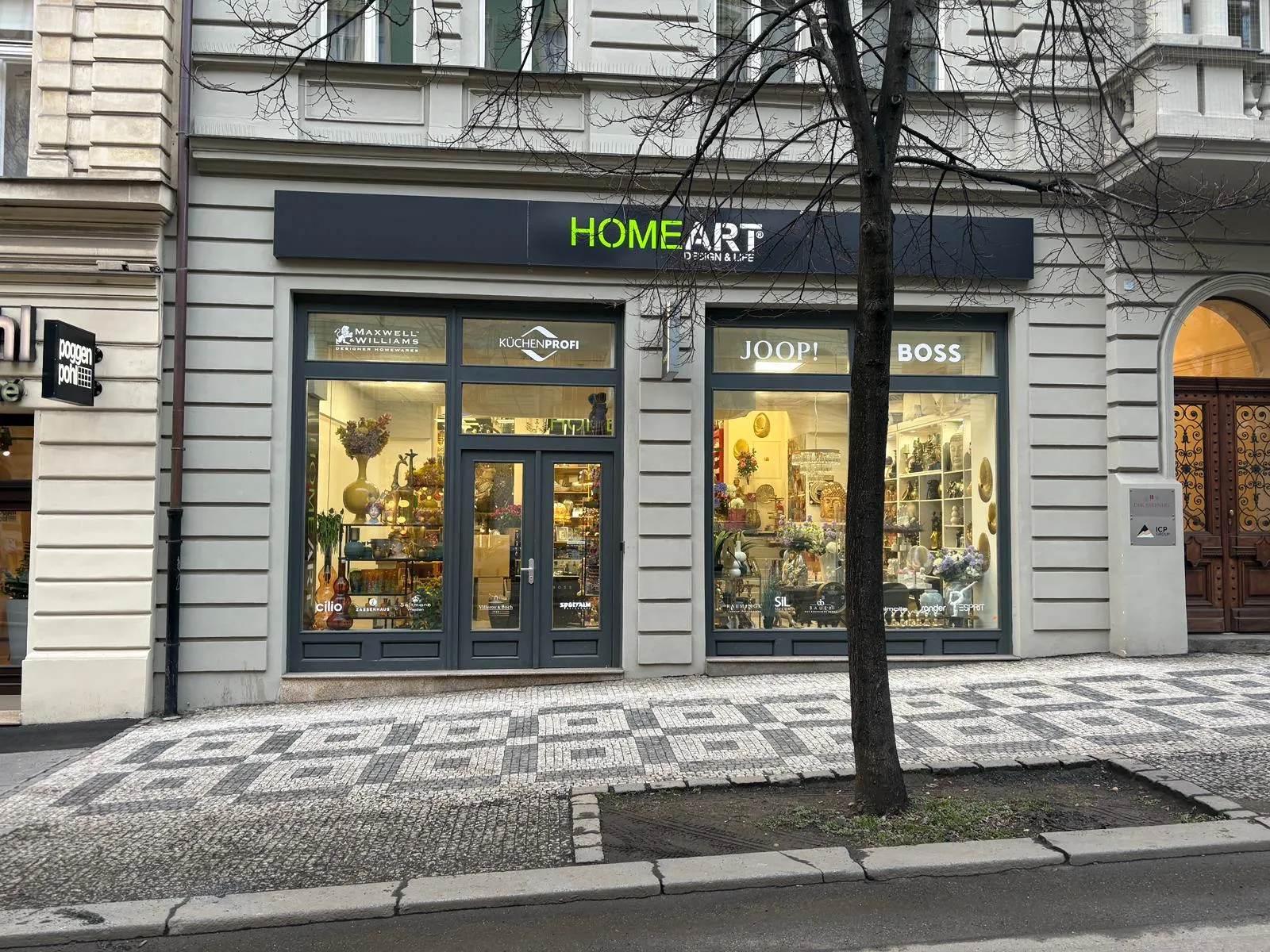 Prostor 215 m2 k pronájmu pro kavárnu na Vinohradské 37