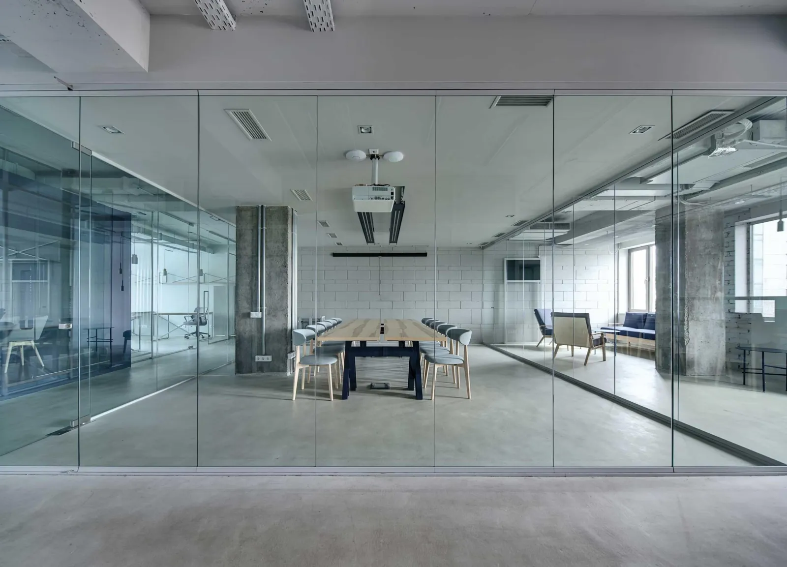 Astrid Offices: Modern Office Space for Rent in the Heart of Holešovice