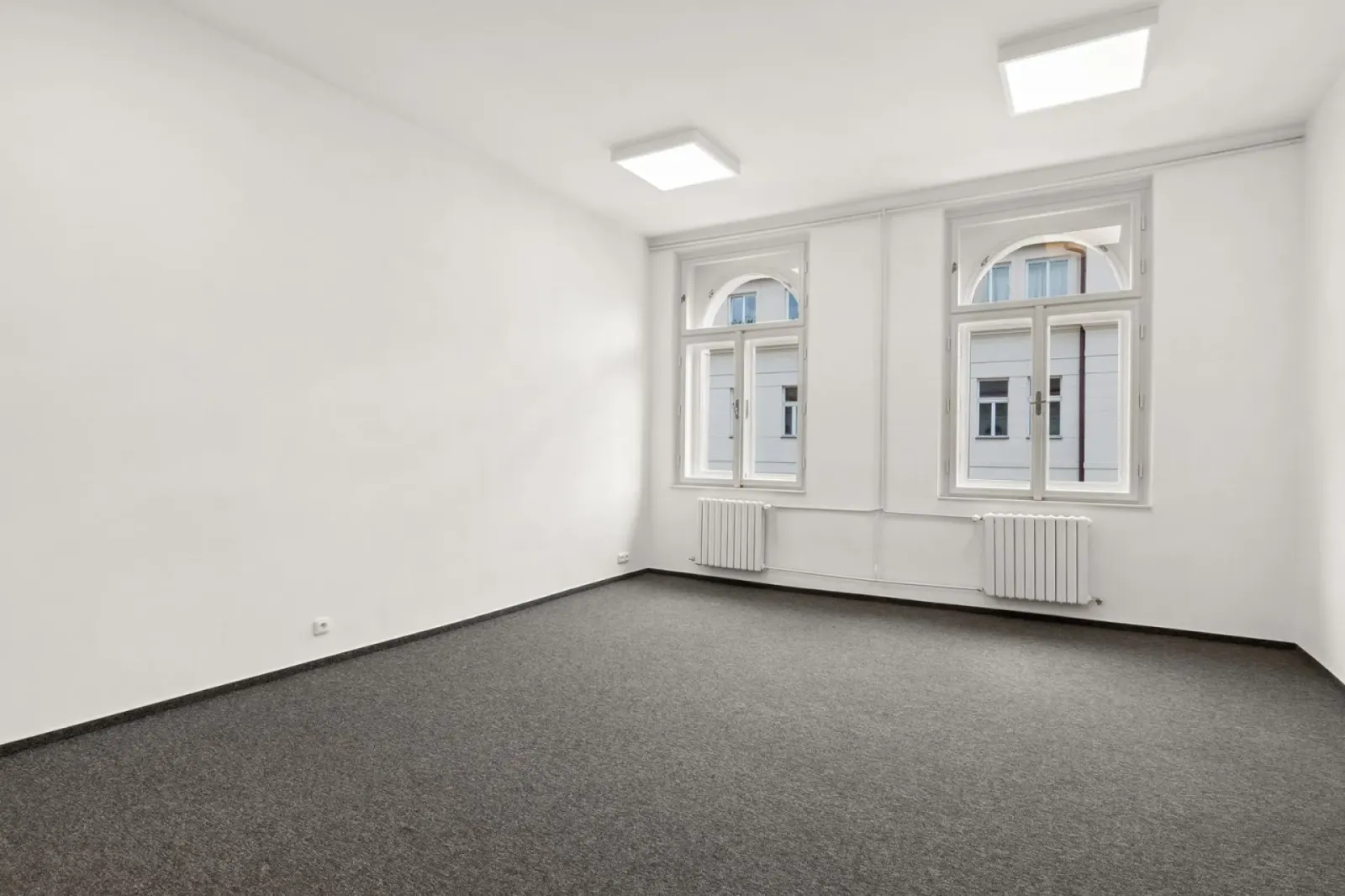 Office Lease Prague 2 Blanická | Dejsiprostor