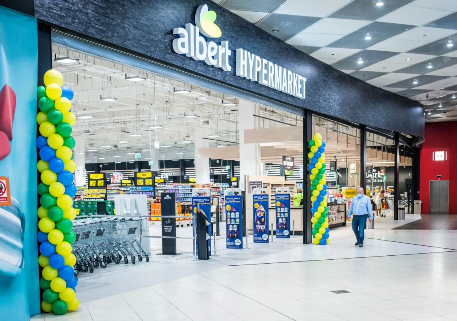 Lease of a Retail Unit / Kiosk in the Šestka Shopping Center, Prague 6