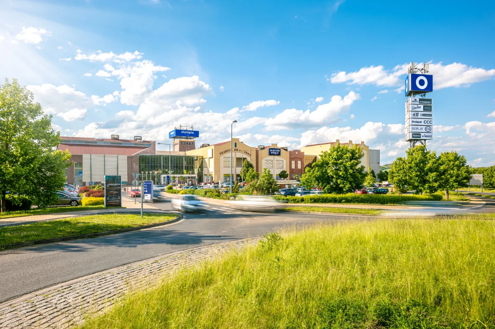 OC Olympia Plzeň pronájem obchodního místa/stánku Plzeň Dejsiprostor – photo 2