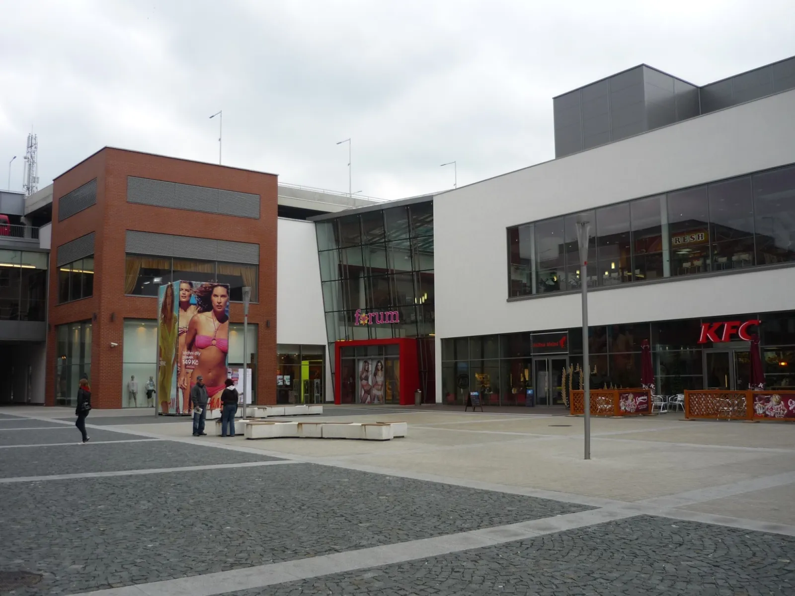 Pronájem obchodní prostor / stánek OC Forum Ústi nad Labem Dejsiprostor – fotka 2