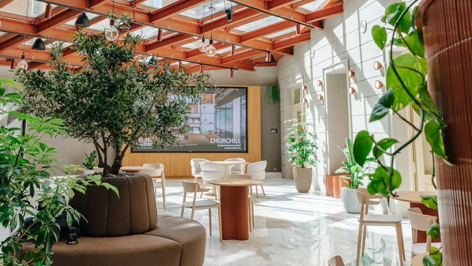 Serviced Office for Rent at Náměstí Republiky, Prague 1 | DejsiProstor