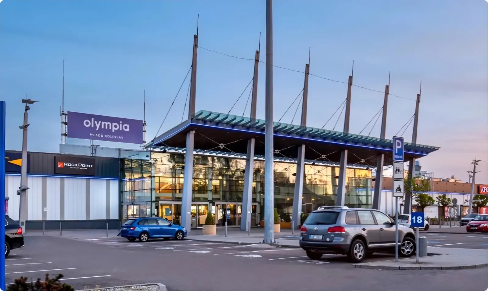 OC Olympia Mladá Boleslav pronájem obchodní místo / stánek Dejsiprostor – fotka 2