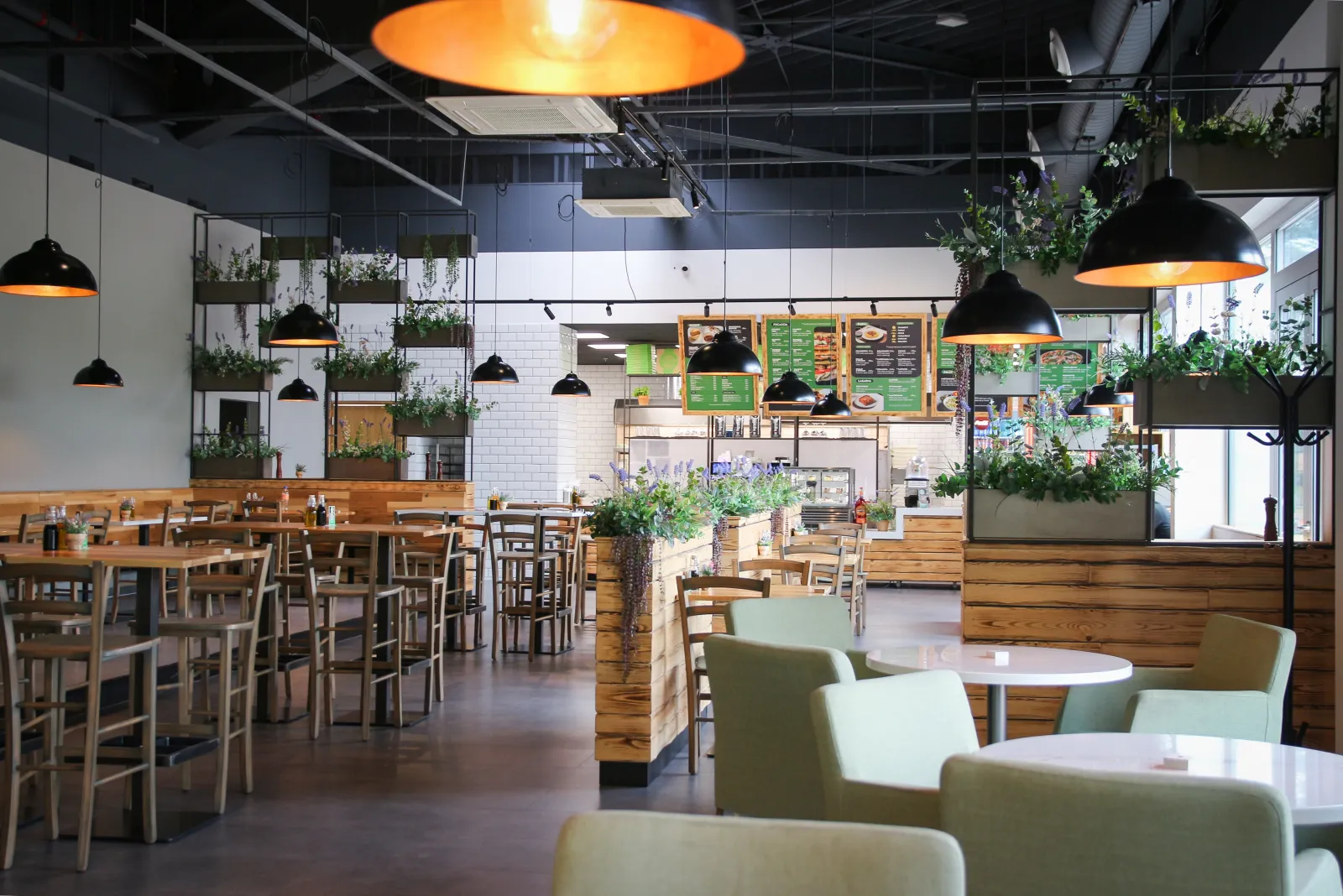 Restaurant for Lease with Garden Terrace at OC Letňany, Prague
