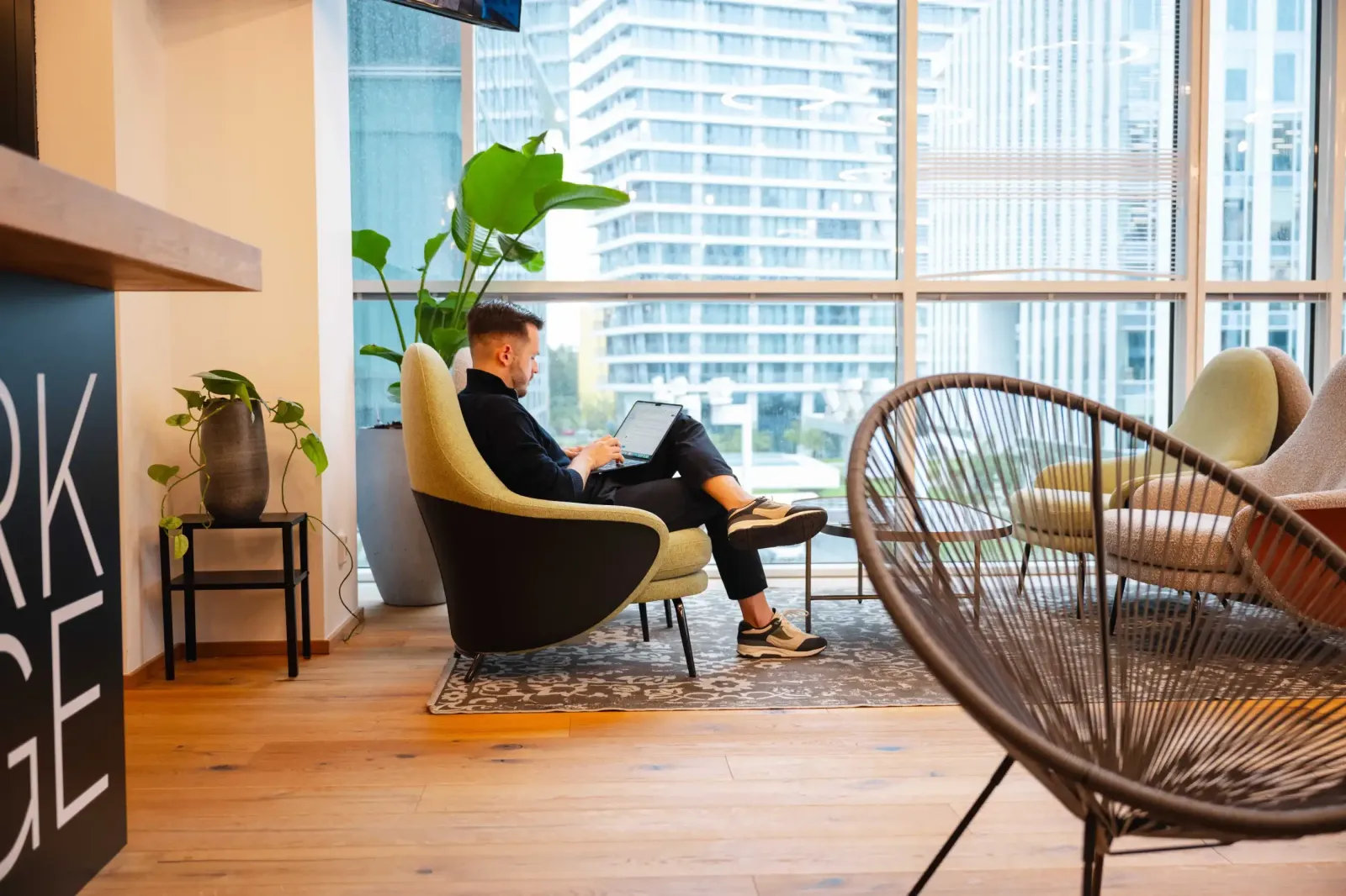 Serviced Offices for Lease at WorkLounge Pankrác, Prague 4 | Dejsiprostor