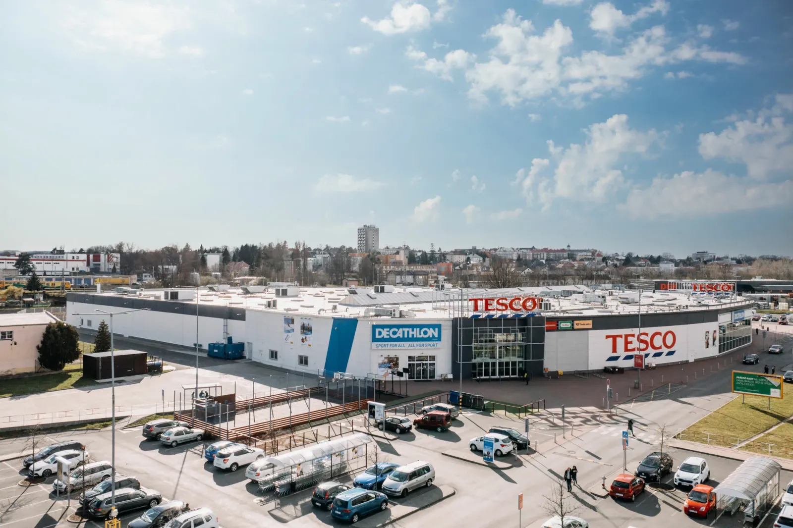 Shopland Opava Shopping Park – Retail Space / Kiosk for Lease | Dejsiprostor
