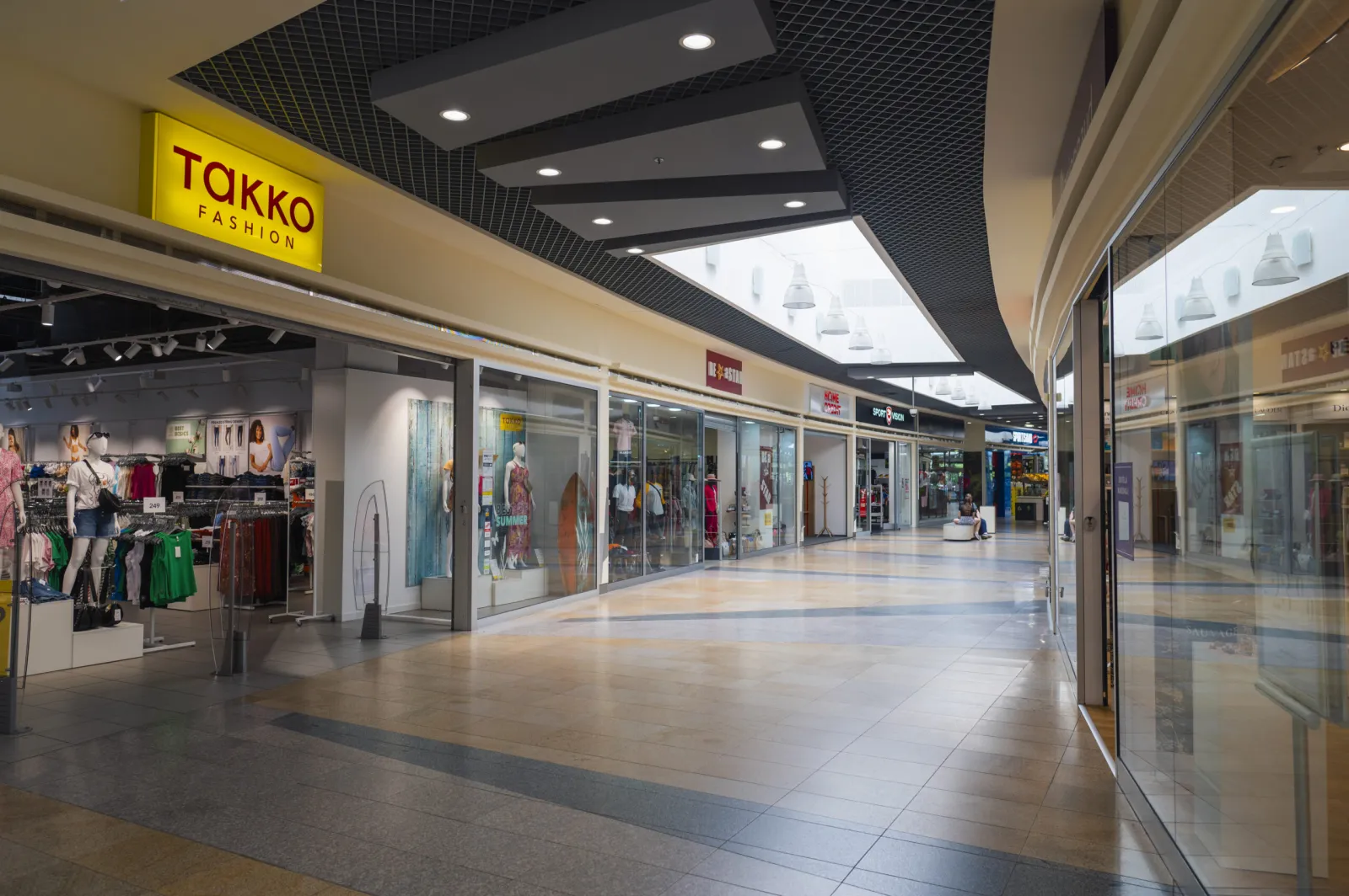 OC Haná Olomouc – Retail Space / Kiosk for Lease | Dejsiprostor