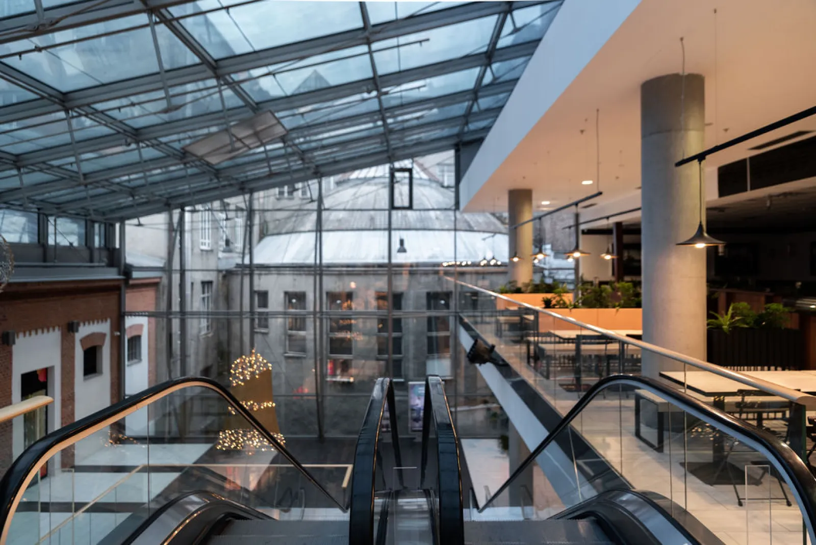 Lease of Retail Space or a Kiosk in the Breda & Weinstein Shopping Center in Opava