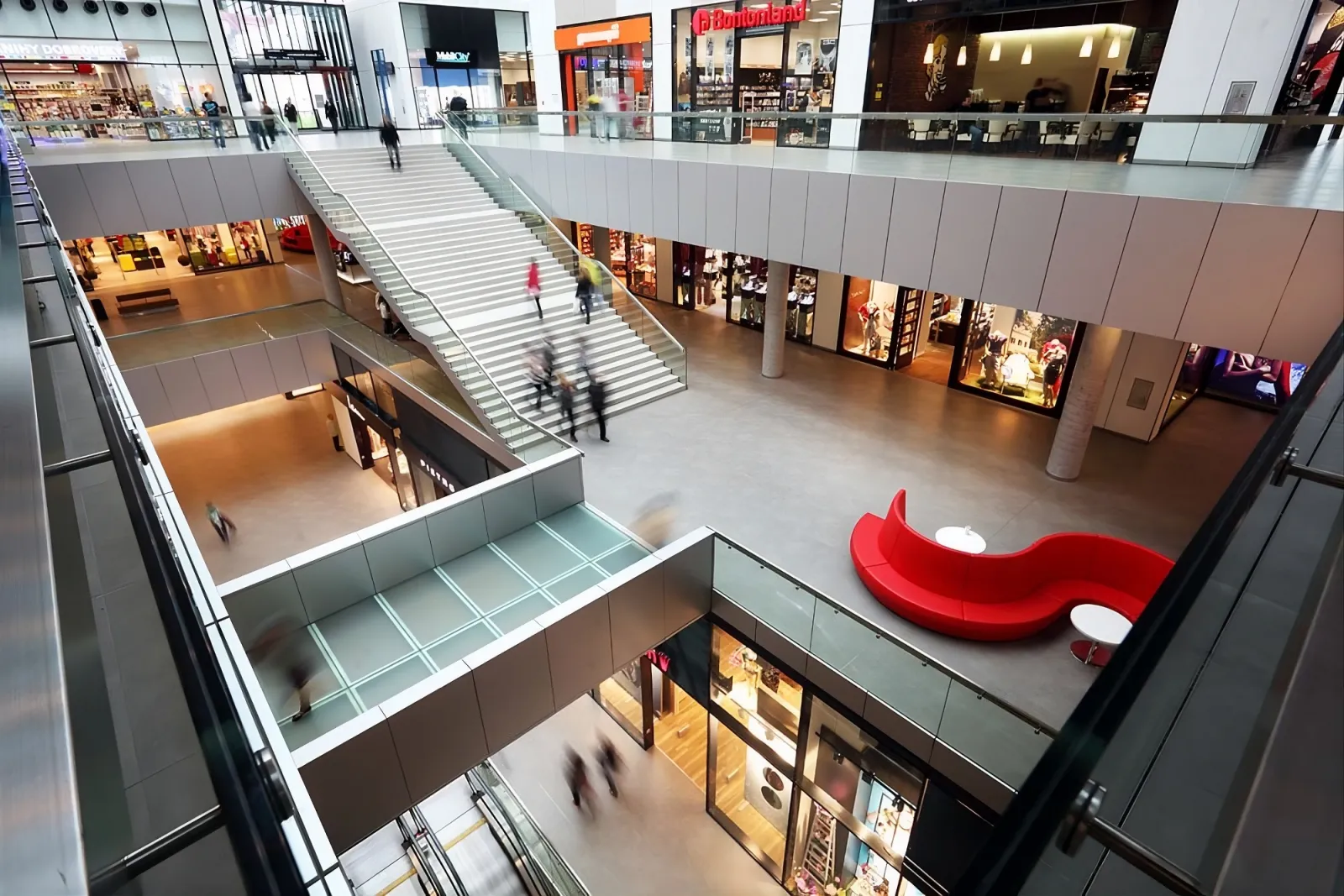 Lease of Retail Space or a Kiosk in the Forum Nová Karolina Ostrava Shopping Center