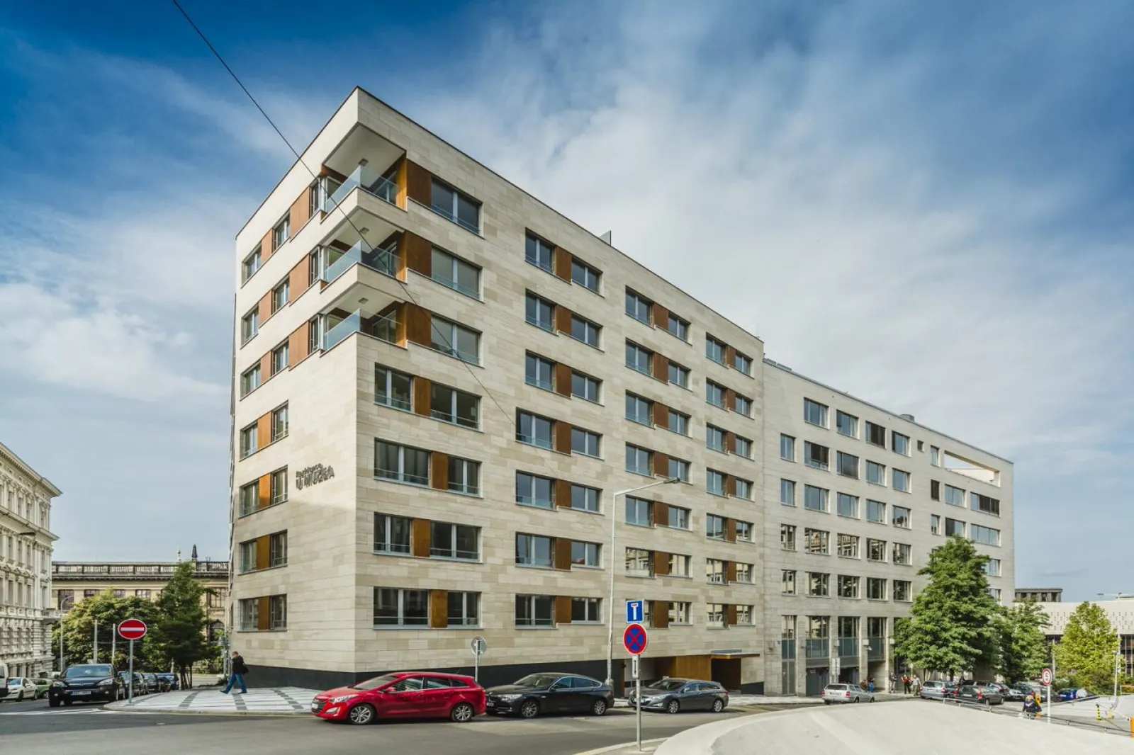 Offices for Lease in Central Prague – Panorama Business Center | Dejsiprostor