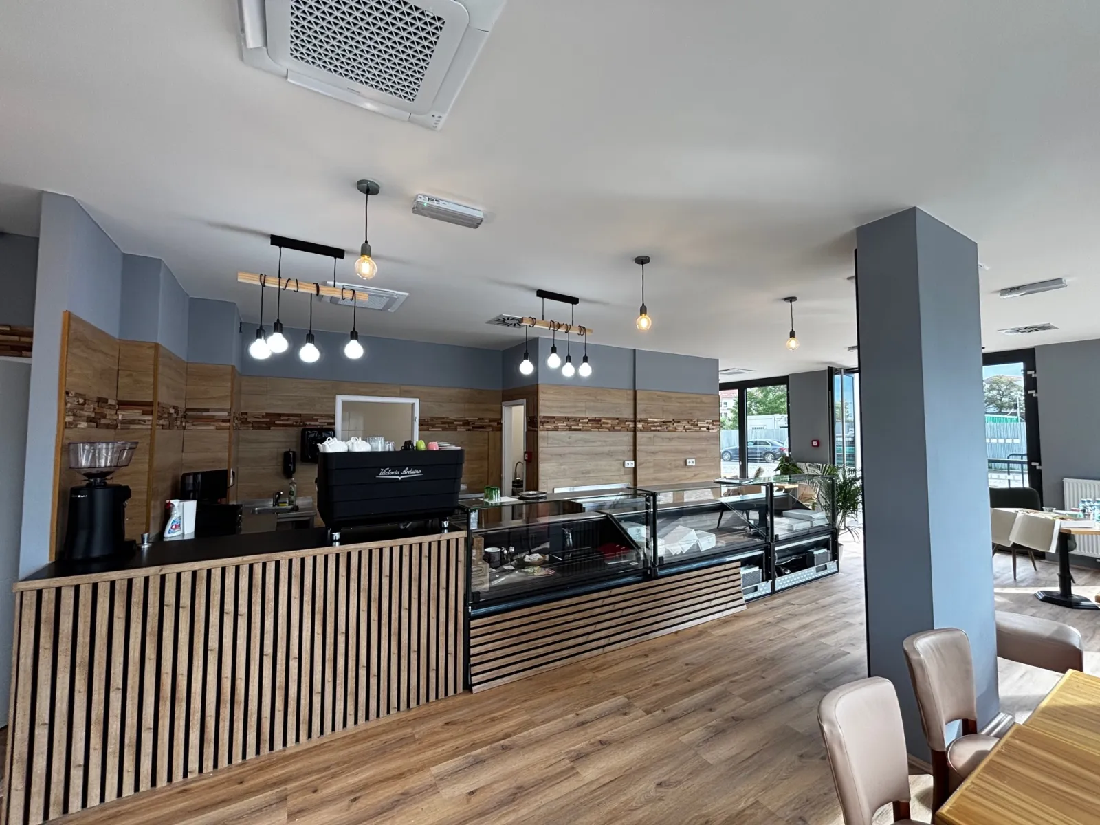 Space for a café or bakery, 109 m², Parková čtvrť