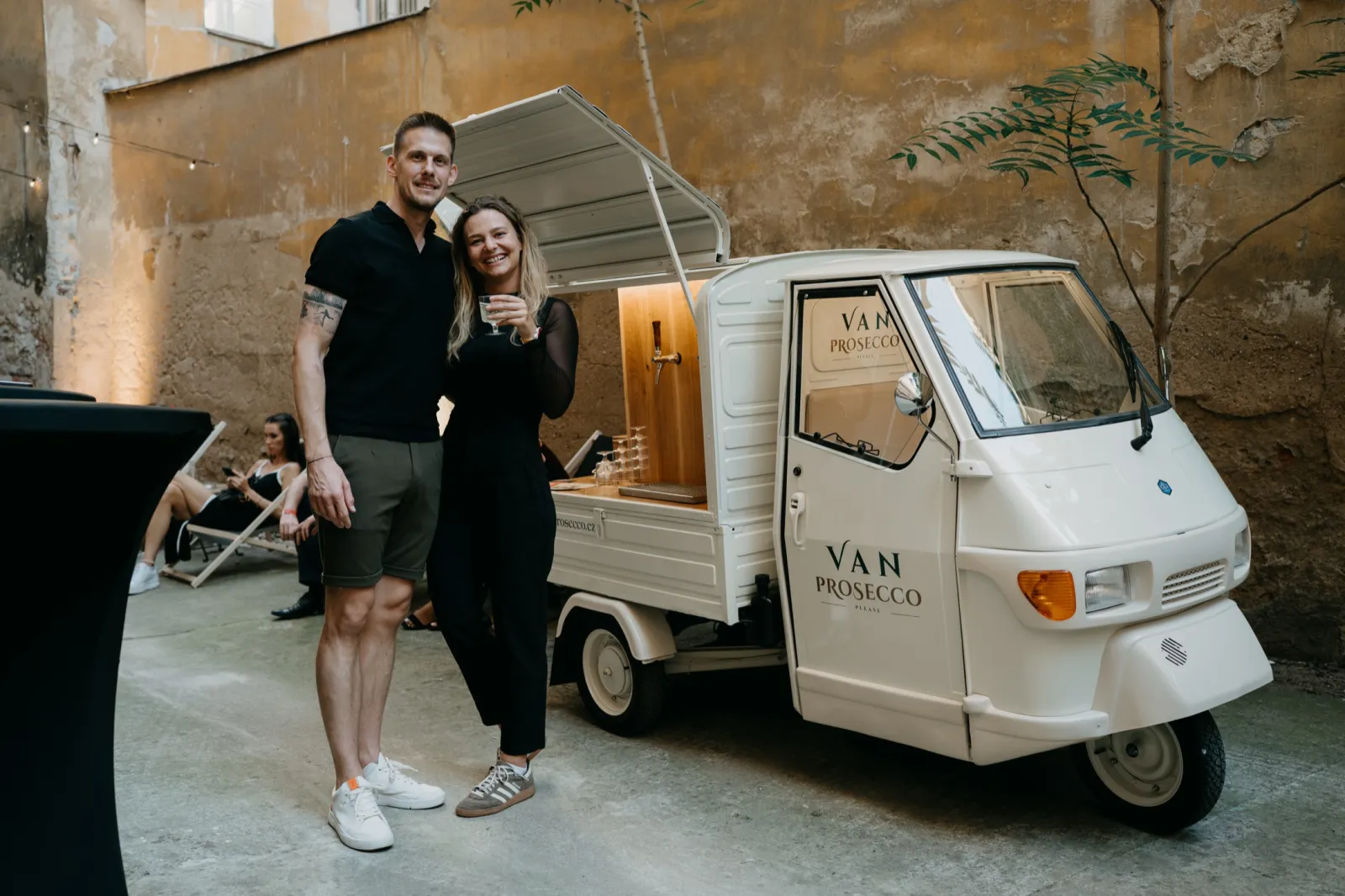 A cool, multipurpose venue with an outdoor courtyard in Prague 1 – photo 3