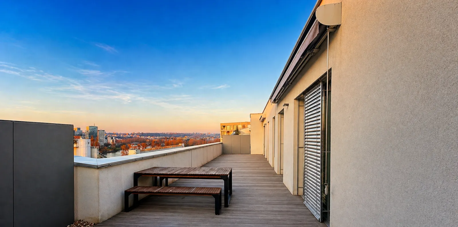 Penthouse Karlín: A Luxury Event Venue with a Terrace in Prague 8