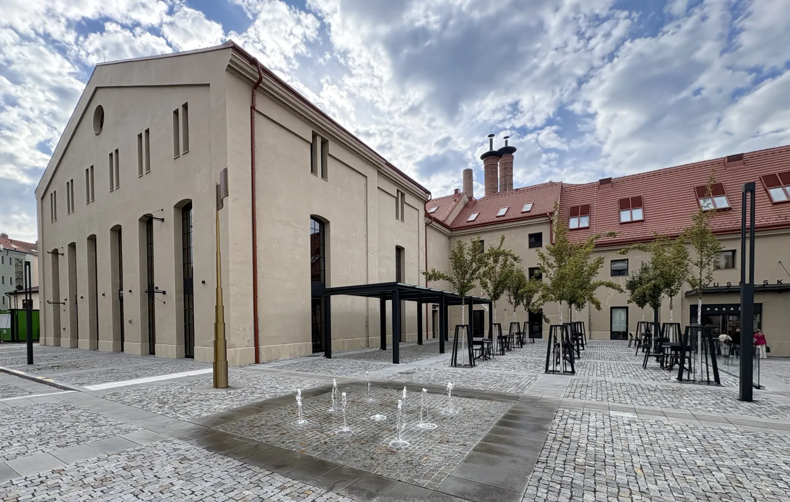 Prostor pro restauraci se zahrádkou, Nuselský pivovar