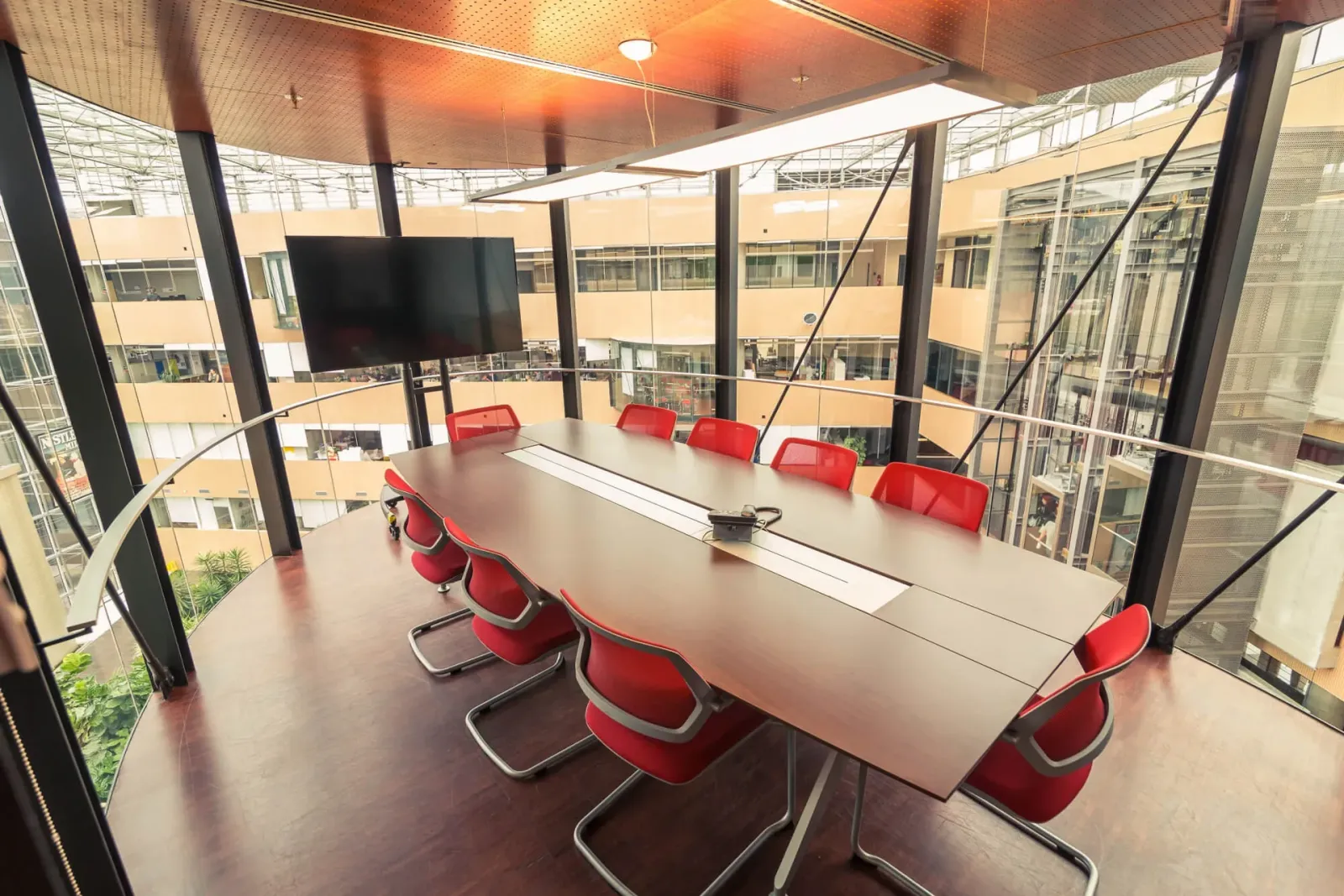 Meeting room above the atrium